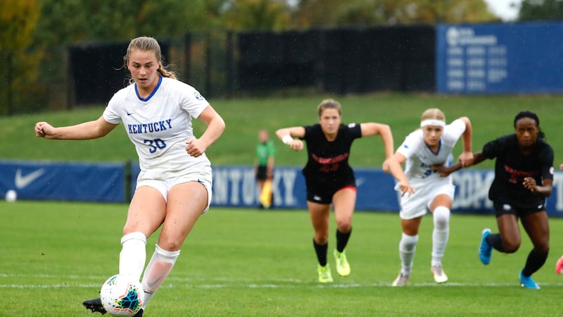 Jordyn Rhodes scored her 4th goal of the season Sunday afternoon.