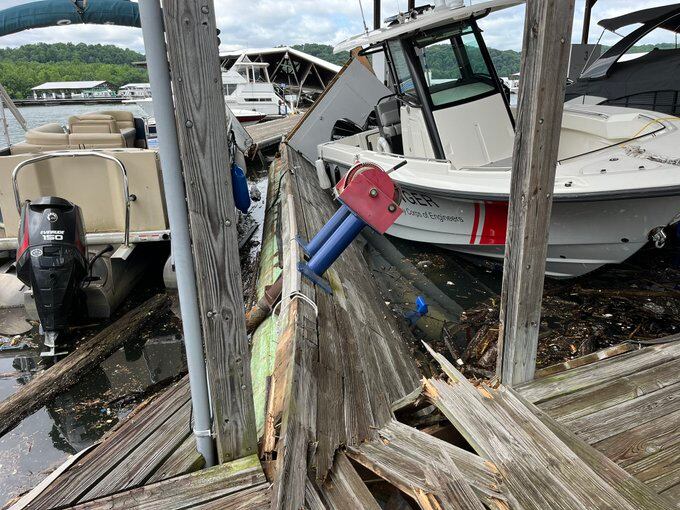 Lake Cumberland marina heavily damaged by storms - Vimarsana News