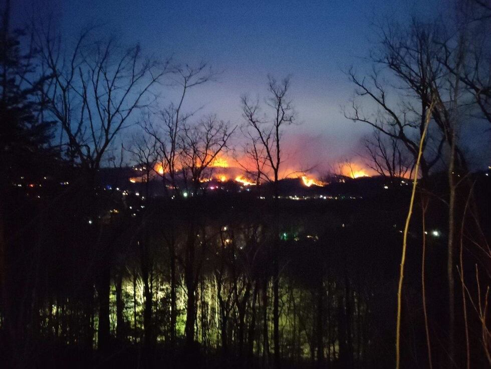 Sevier County wildfire grows to 1,000 acres