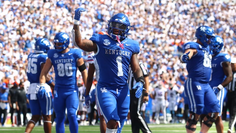 UK running back Ray Davis will play in the East-West Shrine Bowl