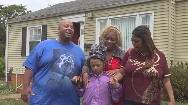 Family of 8-year-old Roanoke girl thanks community after she is found safe.
